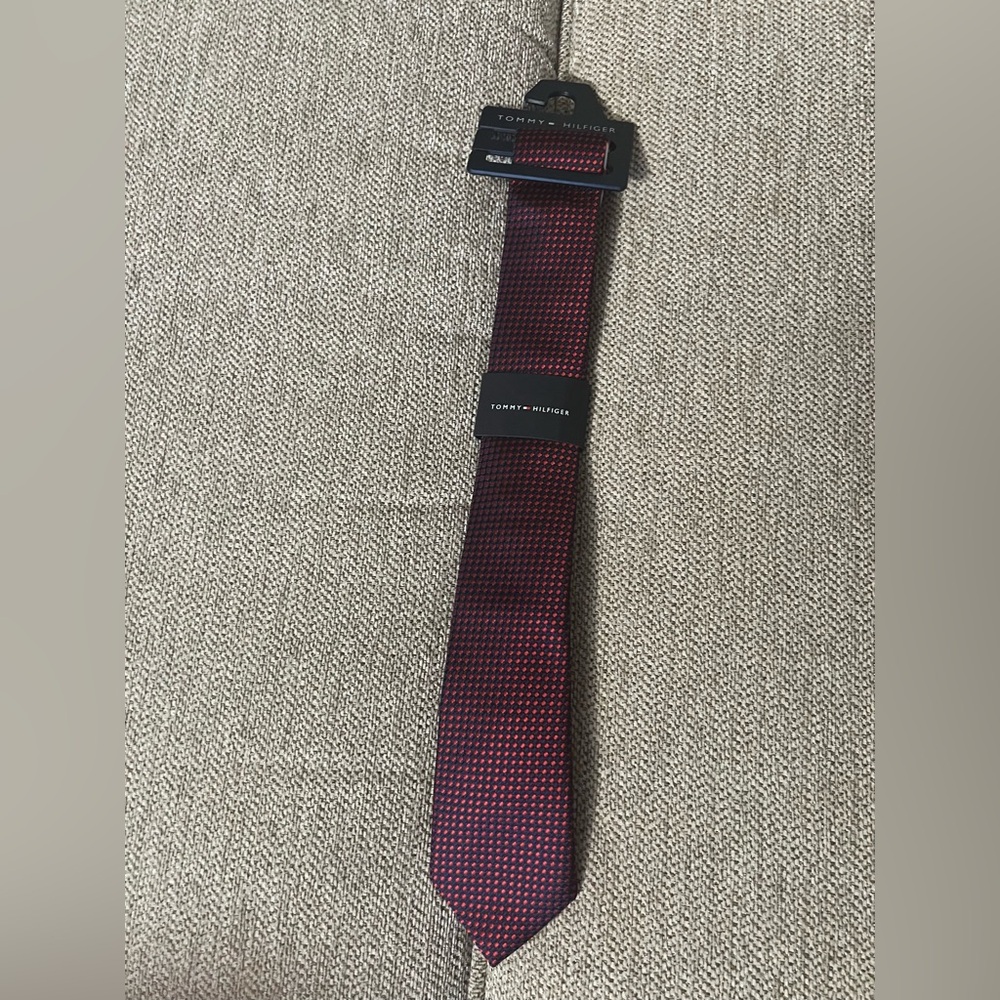 Tommy Hilfiger Burgundy Micro-Textured Tie with Black Accents